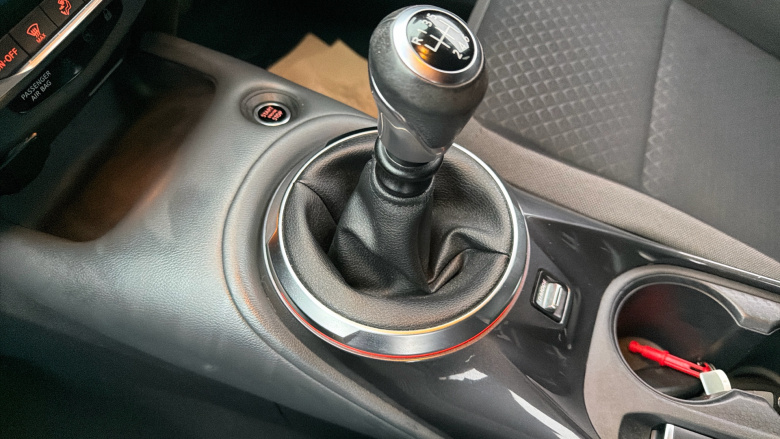 Nissan Juke 1.0 DiG-T N-Connecta 5dr Petrol Hatchback